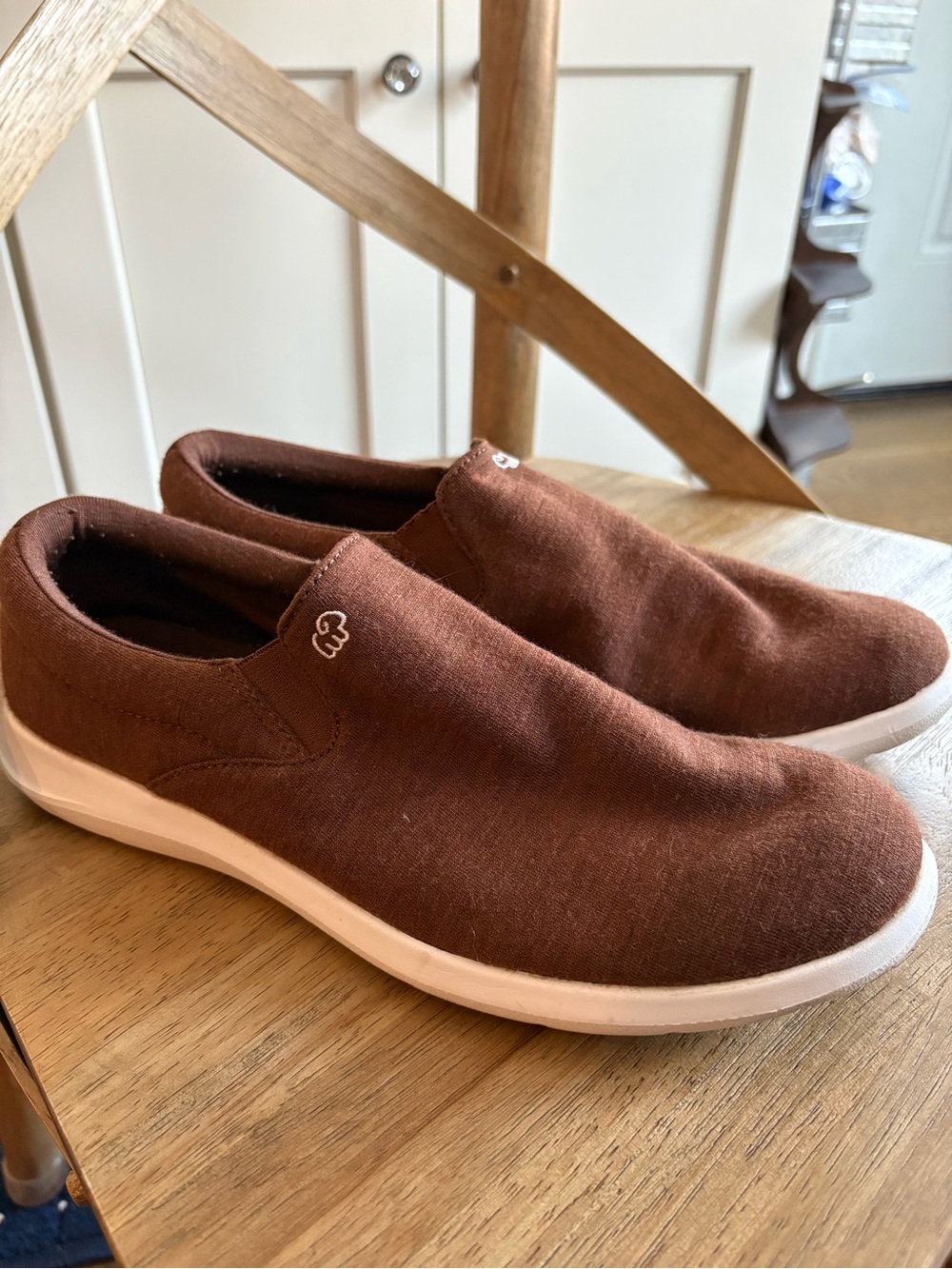Slip-On Canvas Shoes in Brown